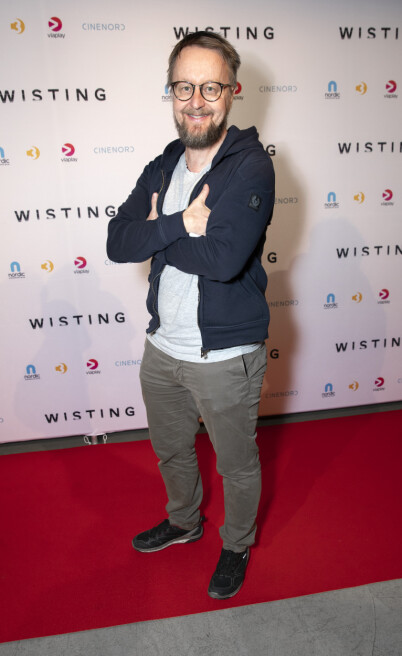 - LUFTER MEG: Sigurd Sollien er en sjelden kar å se på rød løper, men dukket opp da «Wisting» hadde premiere tidligere i år. Foto: Andreas Fadum / se og Hør - LUFTER MEG: Sigurd Sollien er en sjelden kar å se på rød løper, men dukket opp da «Wisting» hadde premiere tidligere i år. Foto: Andreas Fadum / se og Hør